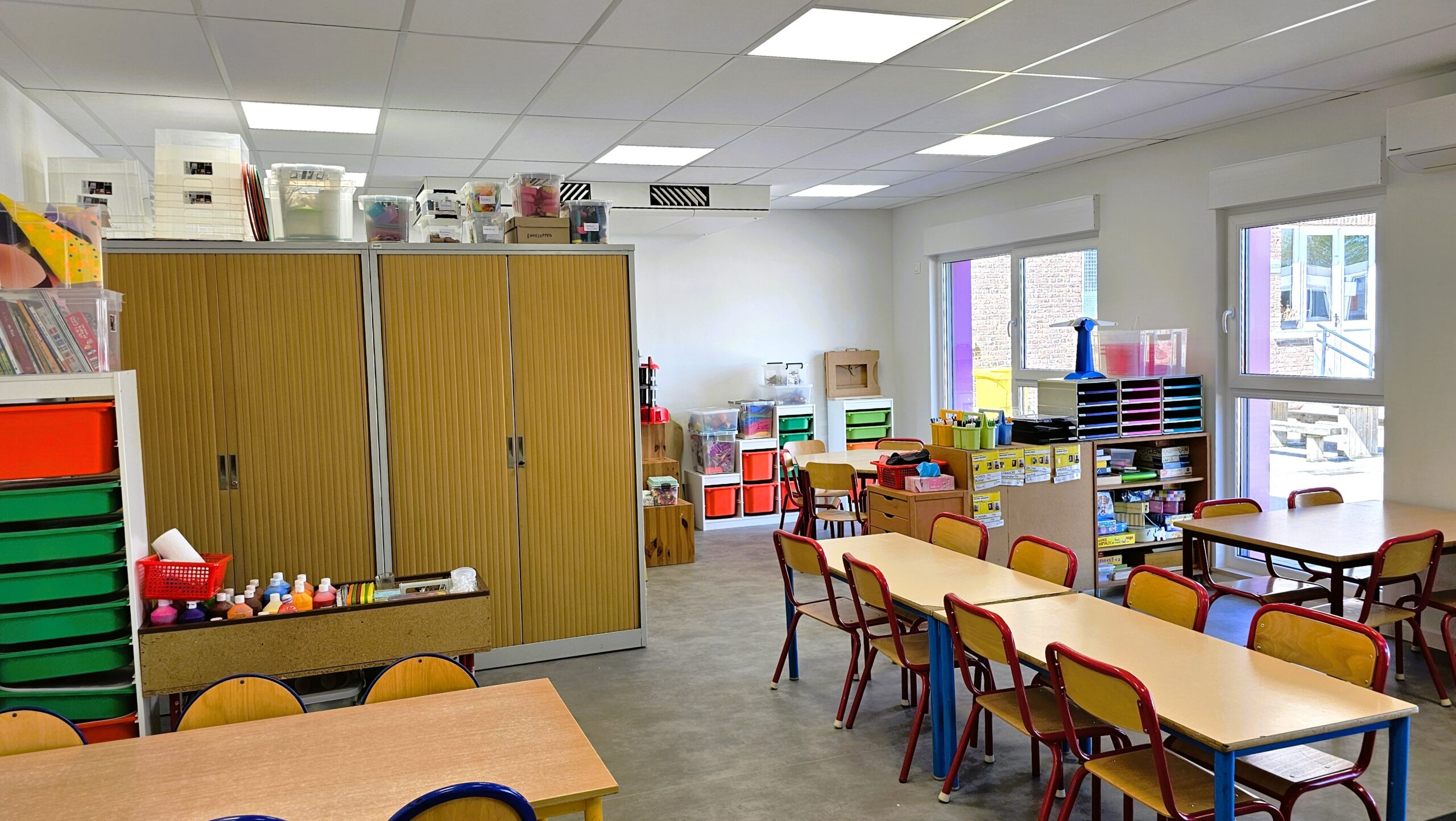 Bâtiment modulaire scolaire Modulair schoolgebouw Modular school building